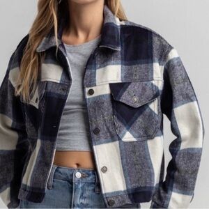 RSQ Blue and White Plaid Cropped Shacket/Jacket Tilly’s line size Medium